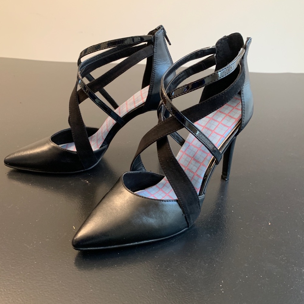 Nine West Black Leather Strappy Heels